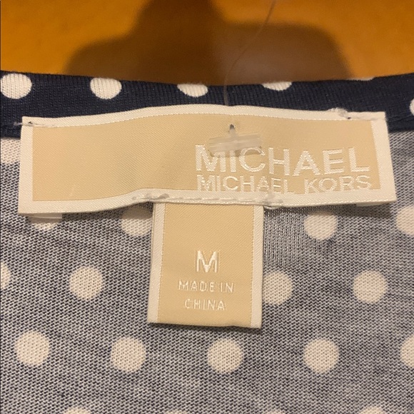 It’s bundle time! 5pc Various Size M Casual Tops - Picture 9 of 11